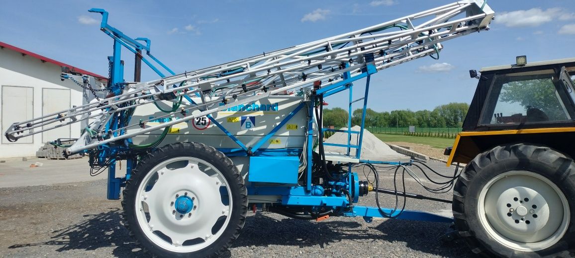 Opryskiwacz Blanchard 2500L 24M
