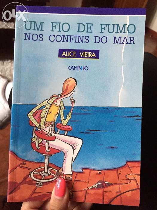 Livro um fio de fumo nos confins do mar