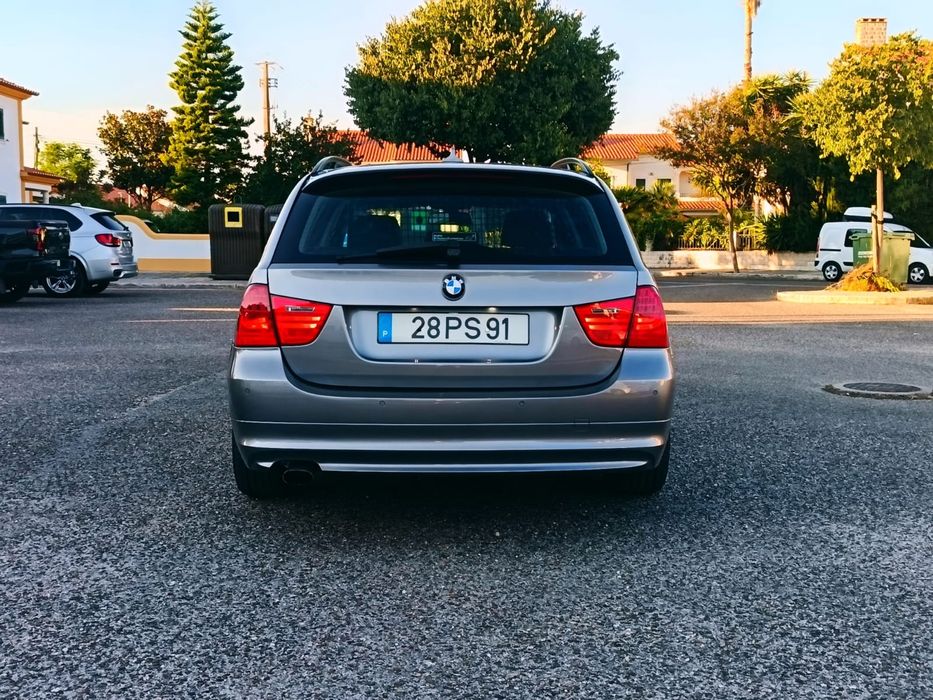 Bmw 320d touring LCI com navegação de 2011 impecável aceito retoma