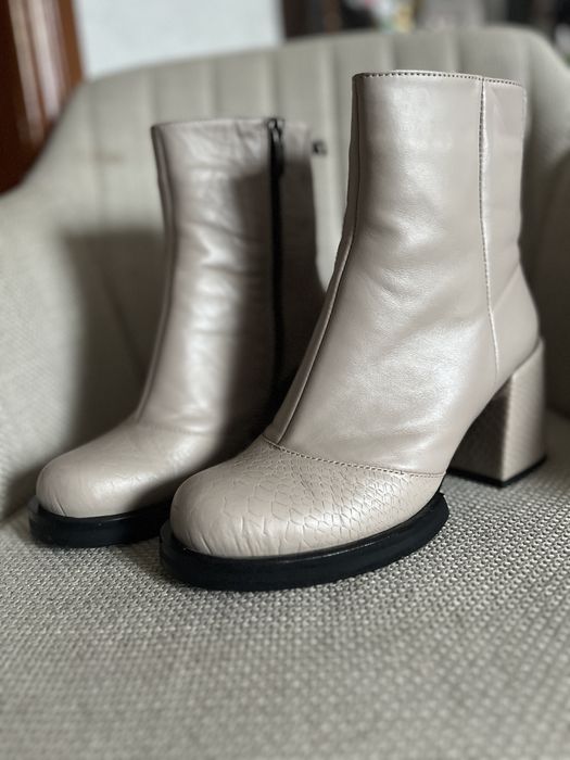 Жіночі шкіряні демісезонні черевики , розмір 39