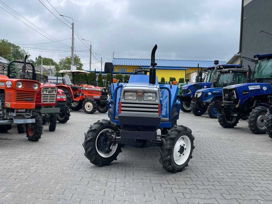 ISEKI U-DX 21 Японський Трактор