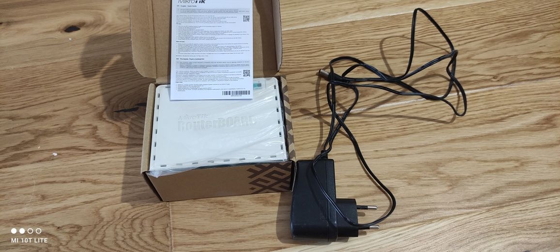 Router przewodowy MikroTik RB750GR3