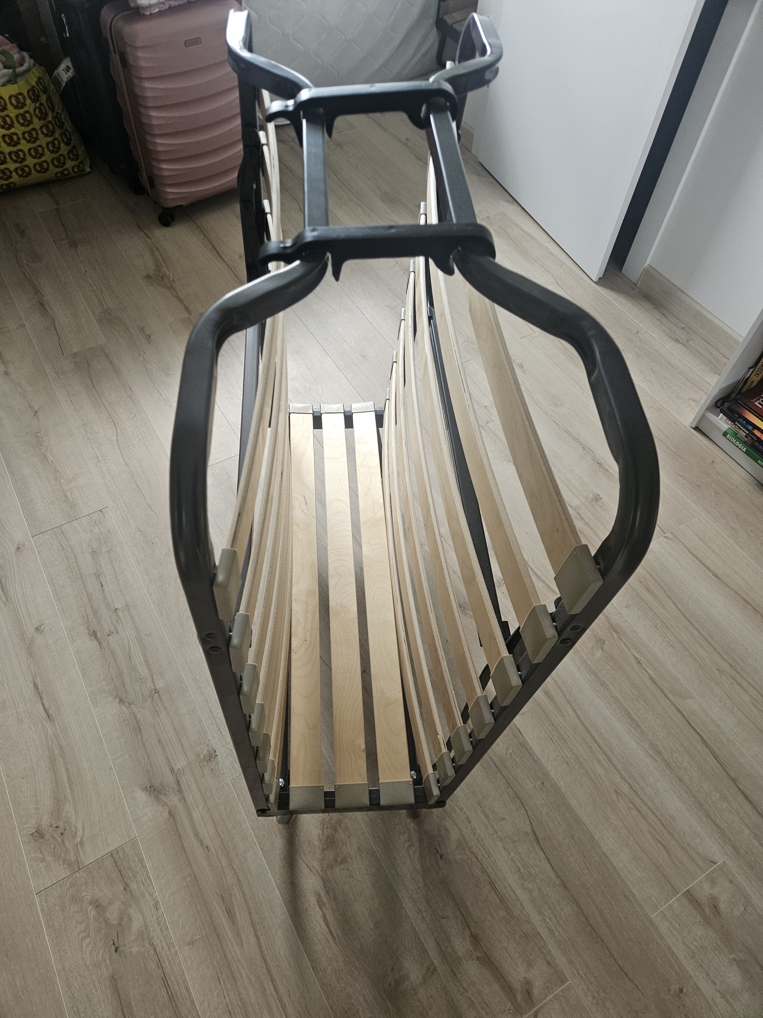 Składane łóżko, łóżko polowe, dostawka hotelowa