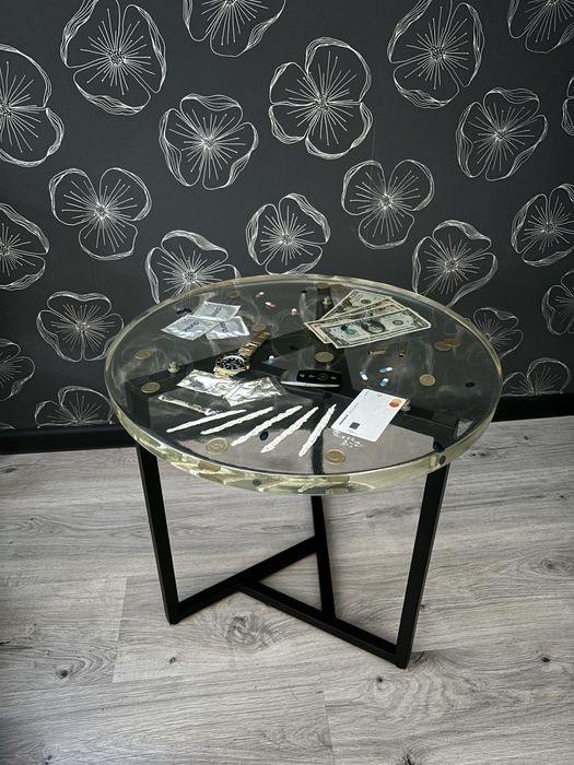 Стіл з епоксідної смоли. Столи з епосідної смоли ручної роботи.