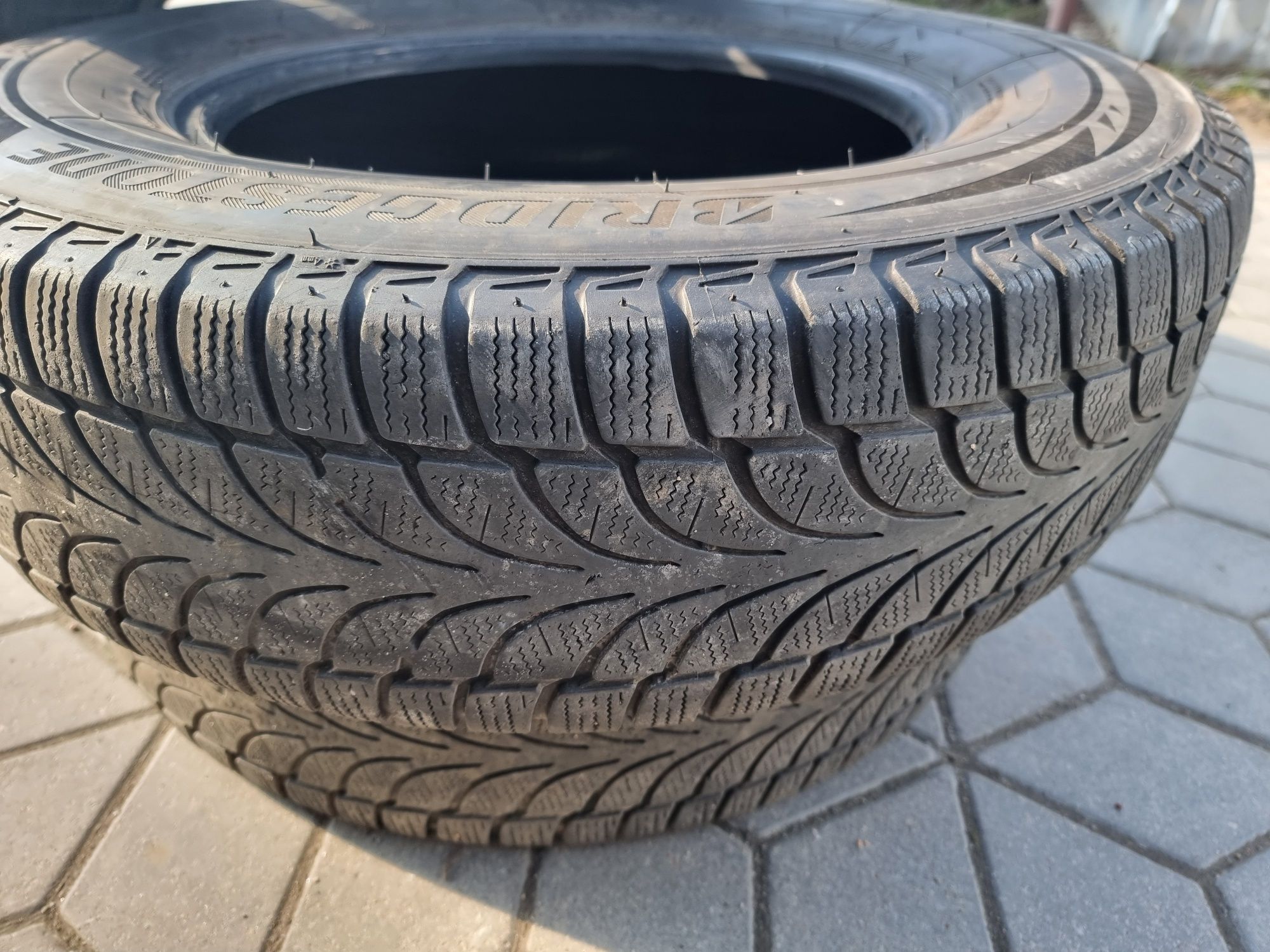 Комплект bridgestone 205.80.16 зима