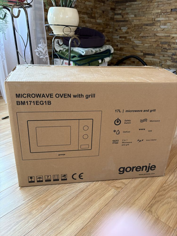 Мікрофильова піч-гриль 2 в 1 Gorenje