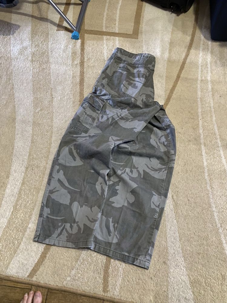 Camo pants wragler