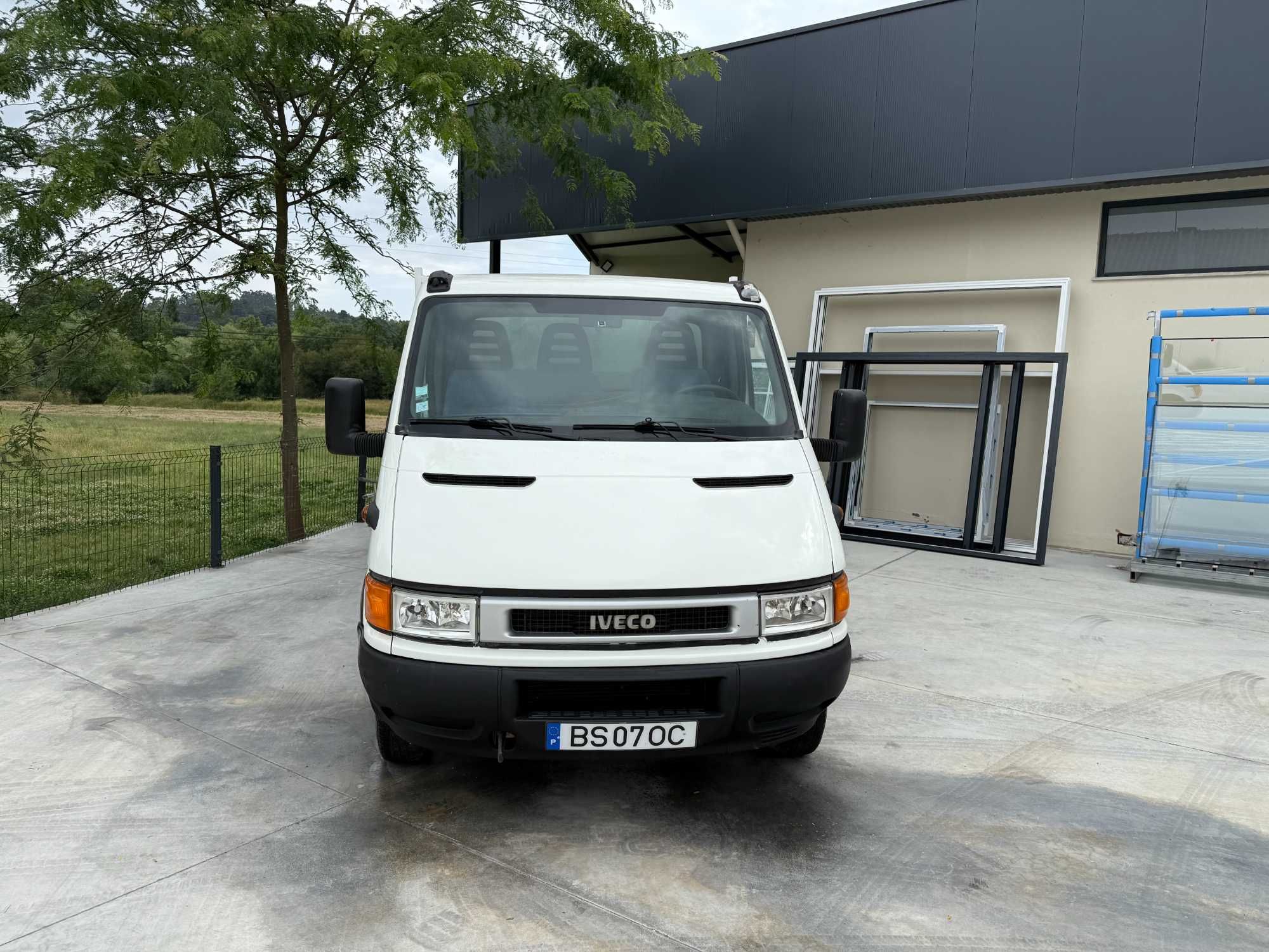 Iveco Daily 35c com báscula