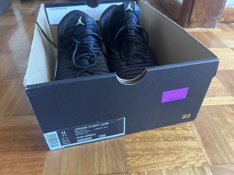 Sapatilhas Jordan Flight Luxe (tamanho 11US, 45EUR)
