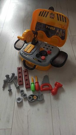Walizka z narzędziami dla dzieci na kółkach