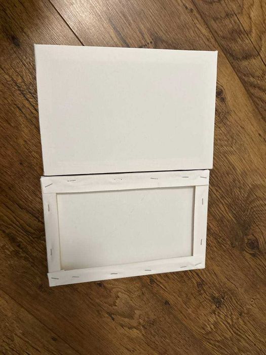 Полотно для живопису з підрамником і без підрамнику