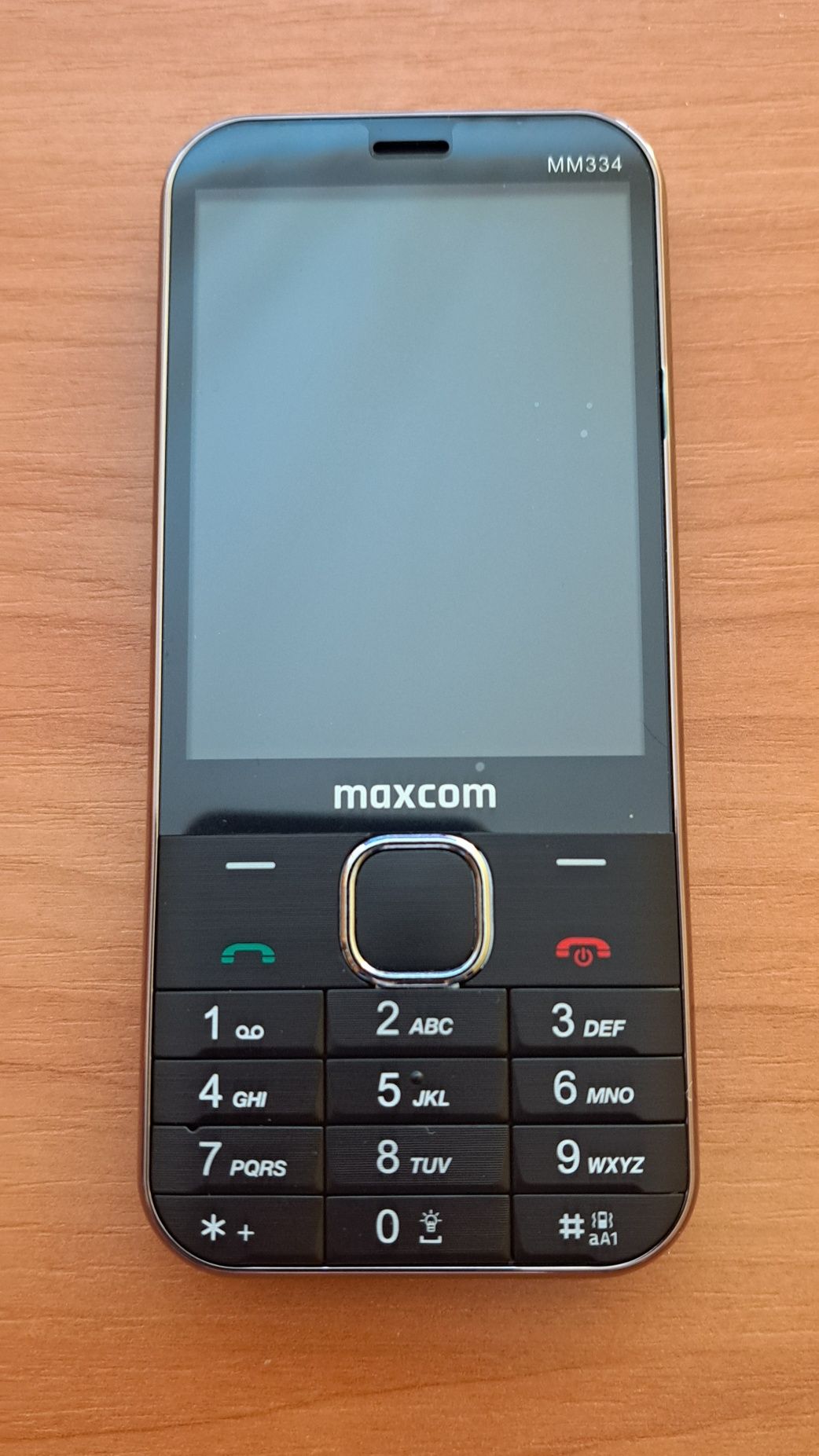 Telefon MAXCOM MM334