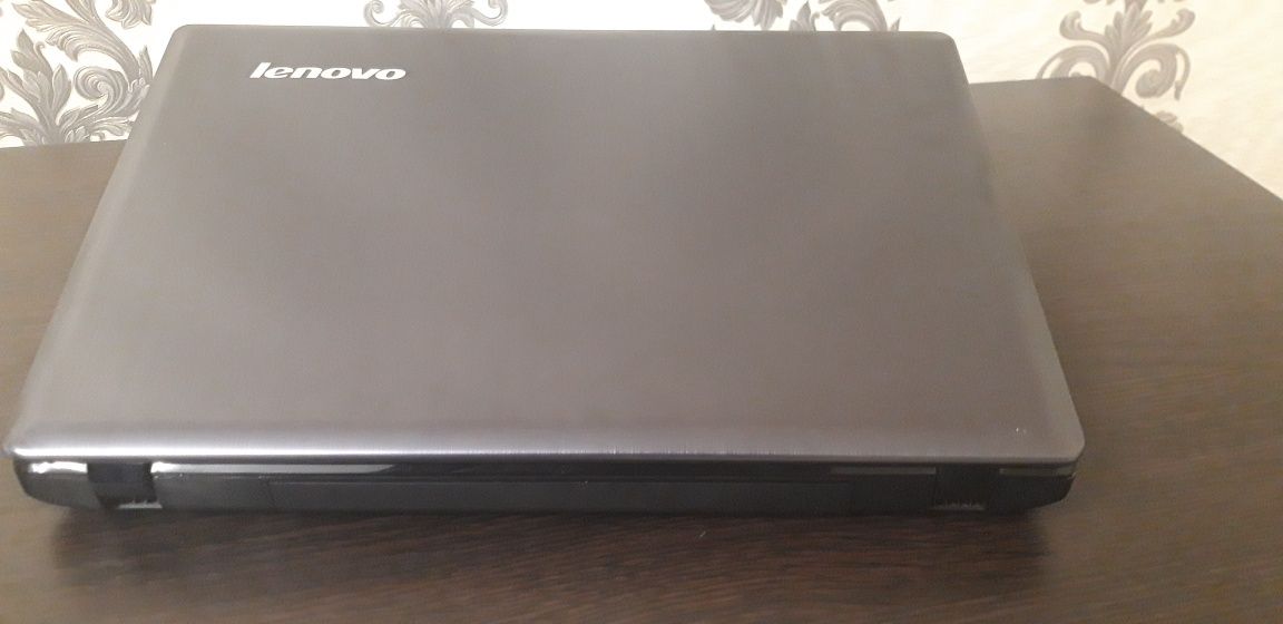Ноутбук Lenovo z585