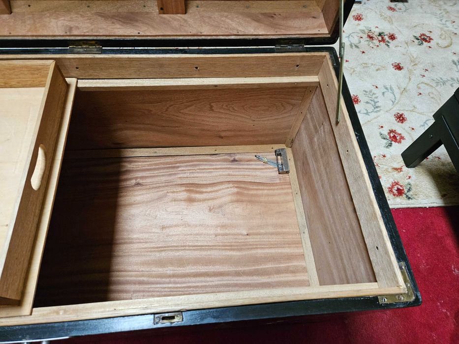 ARCA ORIENTAL EM CÂNFORA - Com ricos motivos decorativos