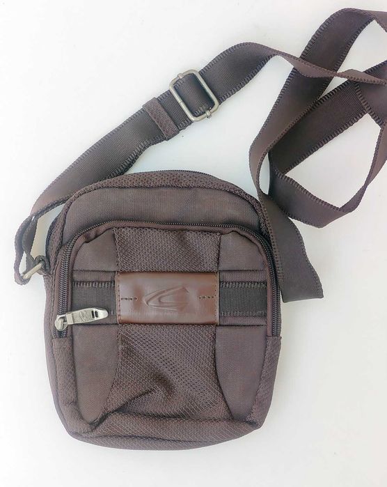 Bolsa Mala marca Camel de ombro em muito bom estado