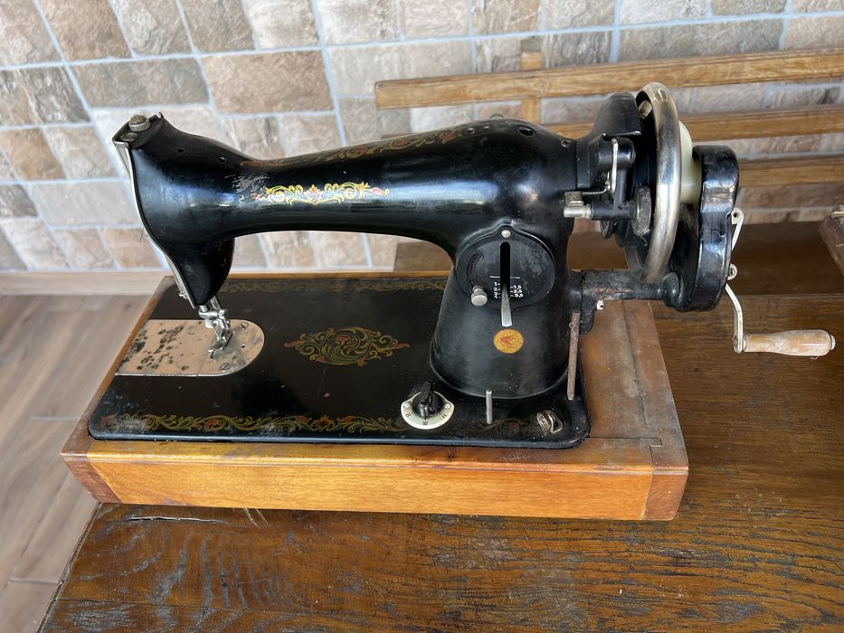 Швейна машинка подольського класу 2M-34 1976 р