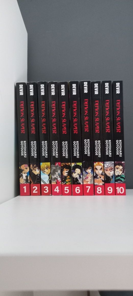 Mangá  Demon Slayer volume 1, 2 e 3