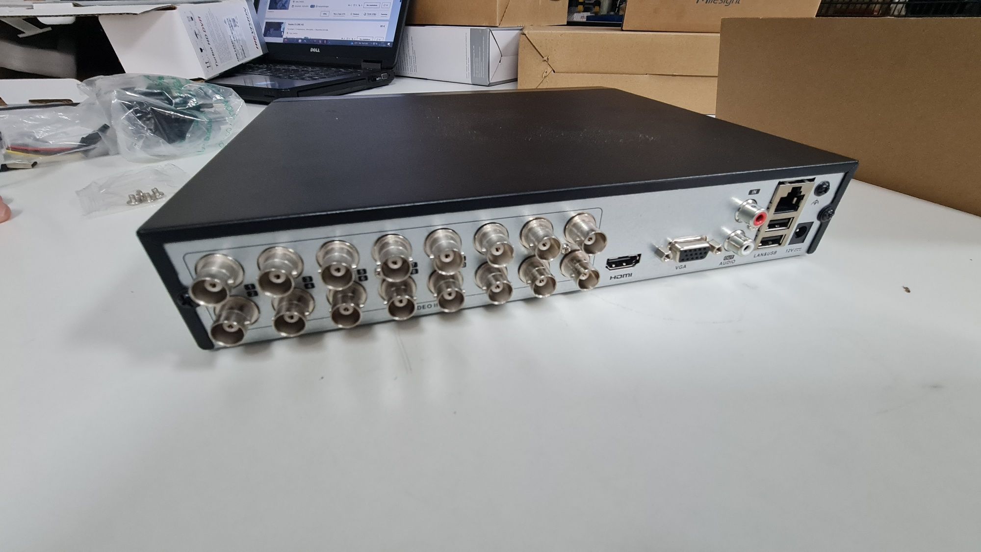 Gravador analógico de vidiovigilancia 16 câmaras HIK VISION