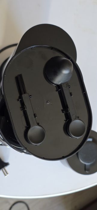 Młynek do kawy żarnowy elektryczny Yoer