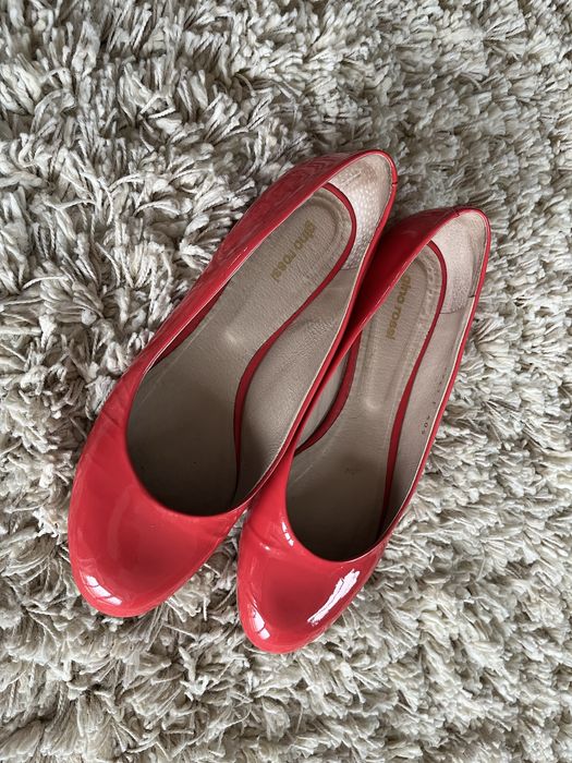 Bakeriny Gino Rossi 38 koral lakierki