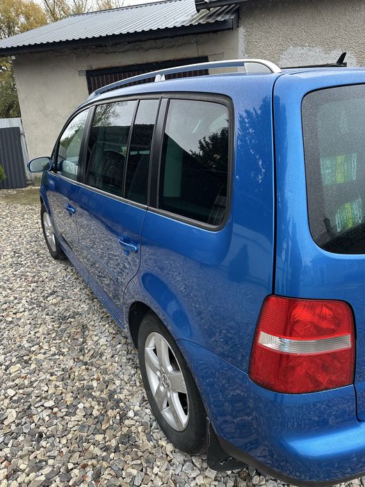 Продам сімейне авто.вкладень не потребує.