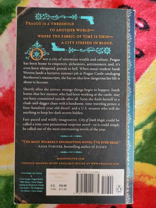 City of dark magic - Magnus Flyte