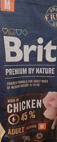 Сухий корм для дорослих собак Brit Premium Dog Adult M з куркою