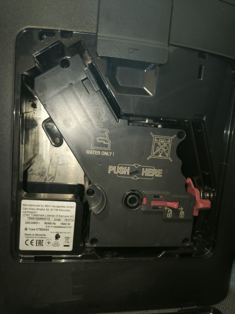 Ekspres Siemens EQ6 Plus s100 polskie menu