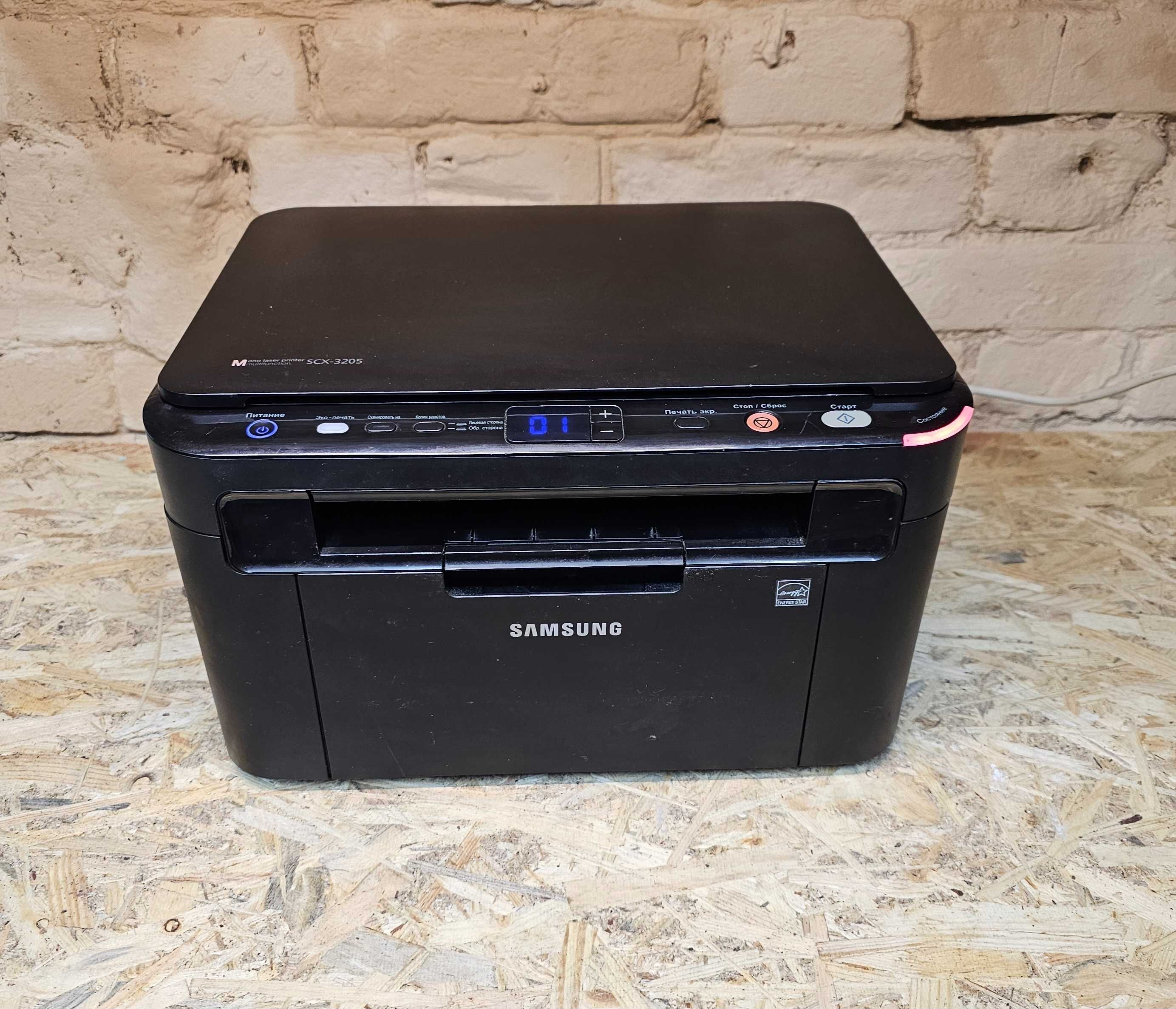 Лазерное МФУ Samsung SCX-3205  (принтер, сканер, ксерокс)