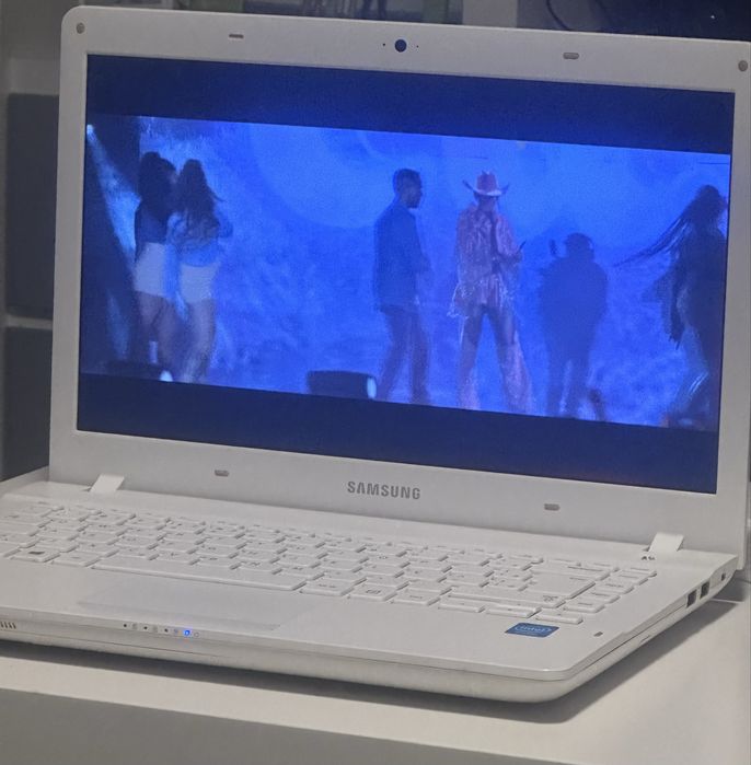 Portátil Samsung em excelente estado