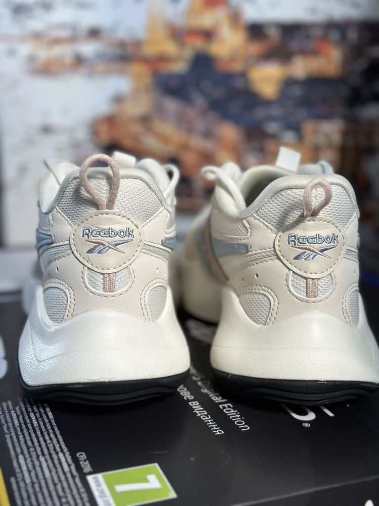 Кроссівки Reebok оригінал р. 37.5