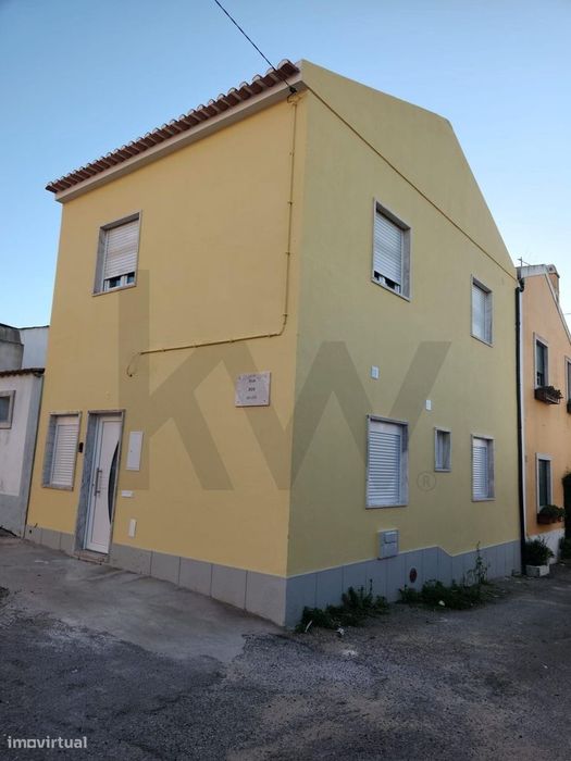 Moradia T2 totalmente remodelada