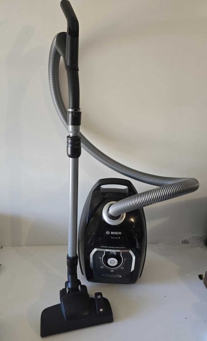 Odkurzacz Bosch z workiem Seria 8 BGL8XALL  idealny dla alergików