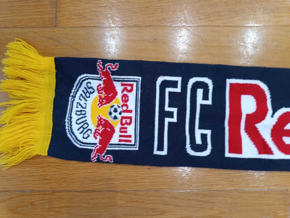 Cachecol Red Bull Salzburg - novo - Z032