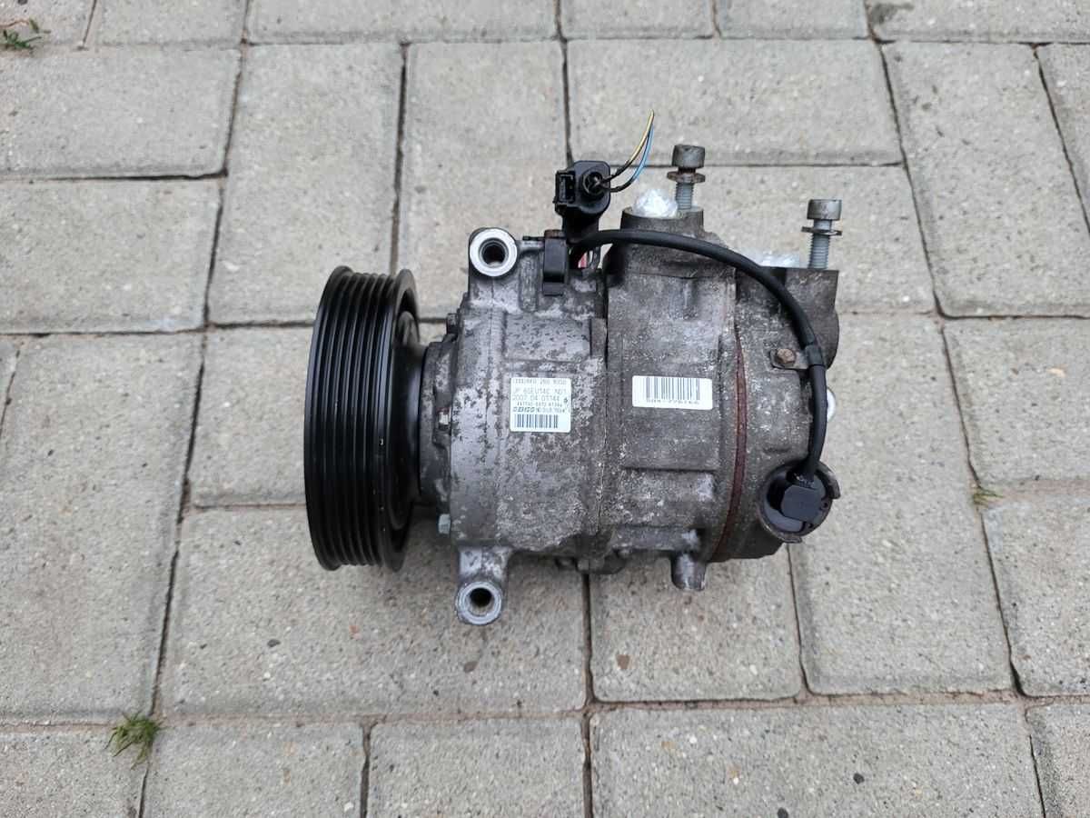 Kompresor , sprężarka klimatyzacji AUDI A4 B8 , A5 8T .