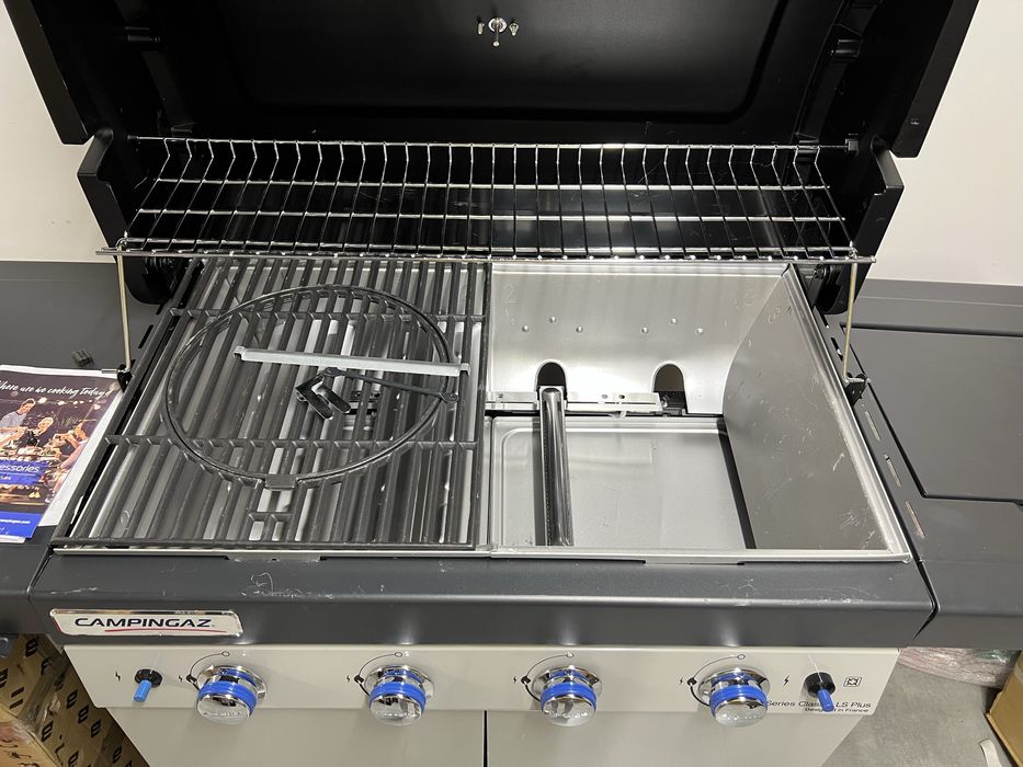 Nowy Campingaz 4 Series Classic LSG Grill Gazowy, Czarny/Srebrny,