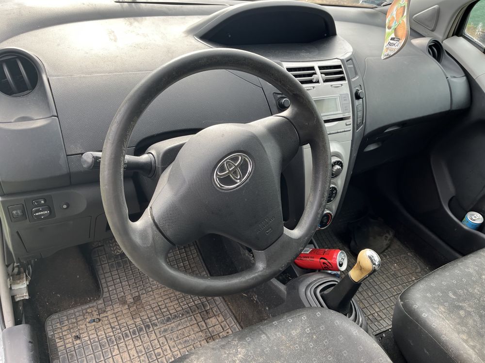 Poduszki deska rozdzielcza air bag toyota yaris II + kolanówka