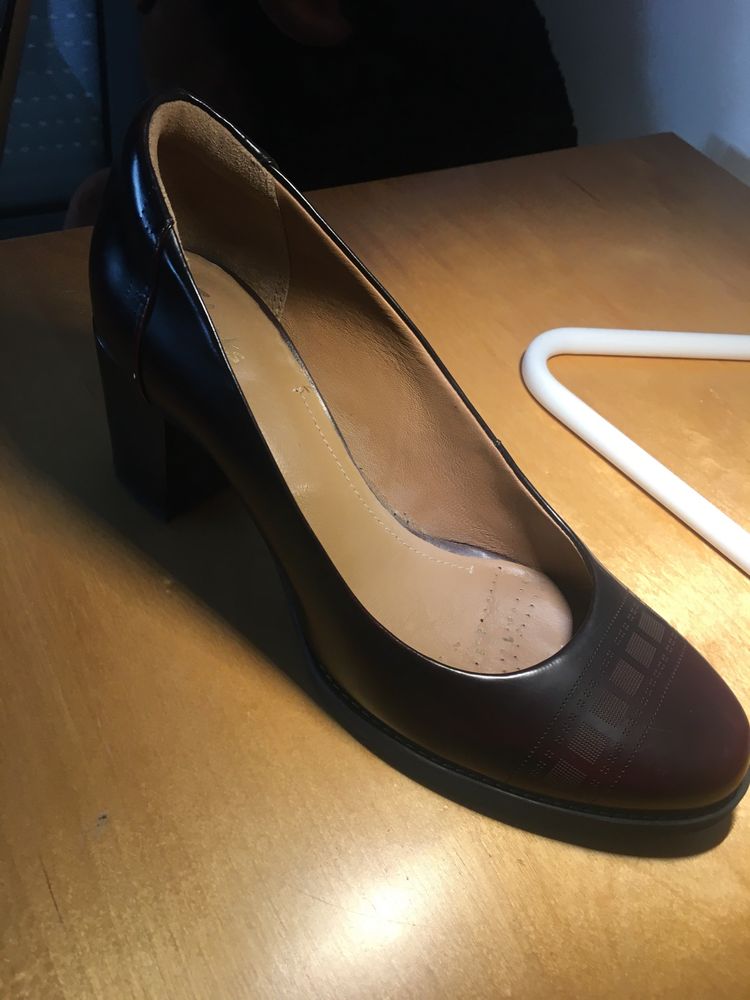 Sapatos salto alto Clarks novos sem etiqueta