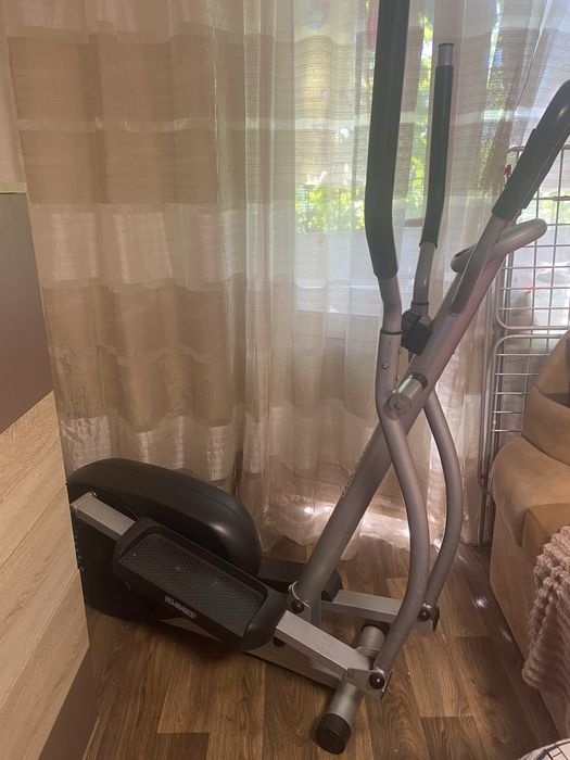 Орбітрек тренажер HouseFit