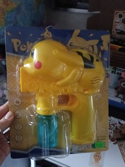 Пістолет для бульбашок Пікачу,бульбашковий пістолет