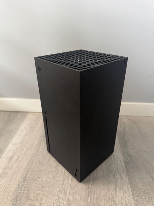 Xbox series X - stan bardzo dobry