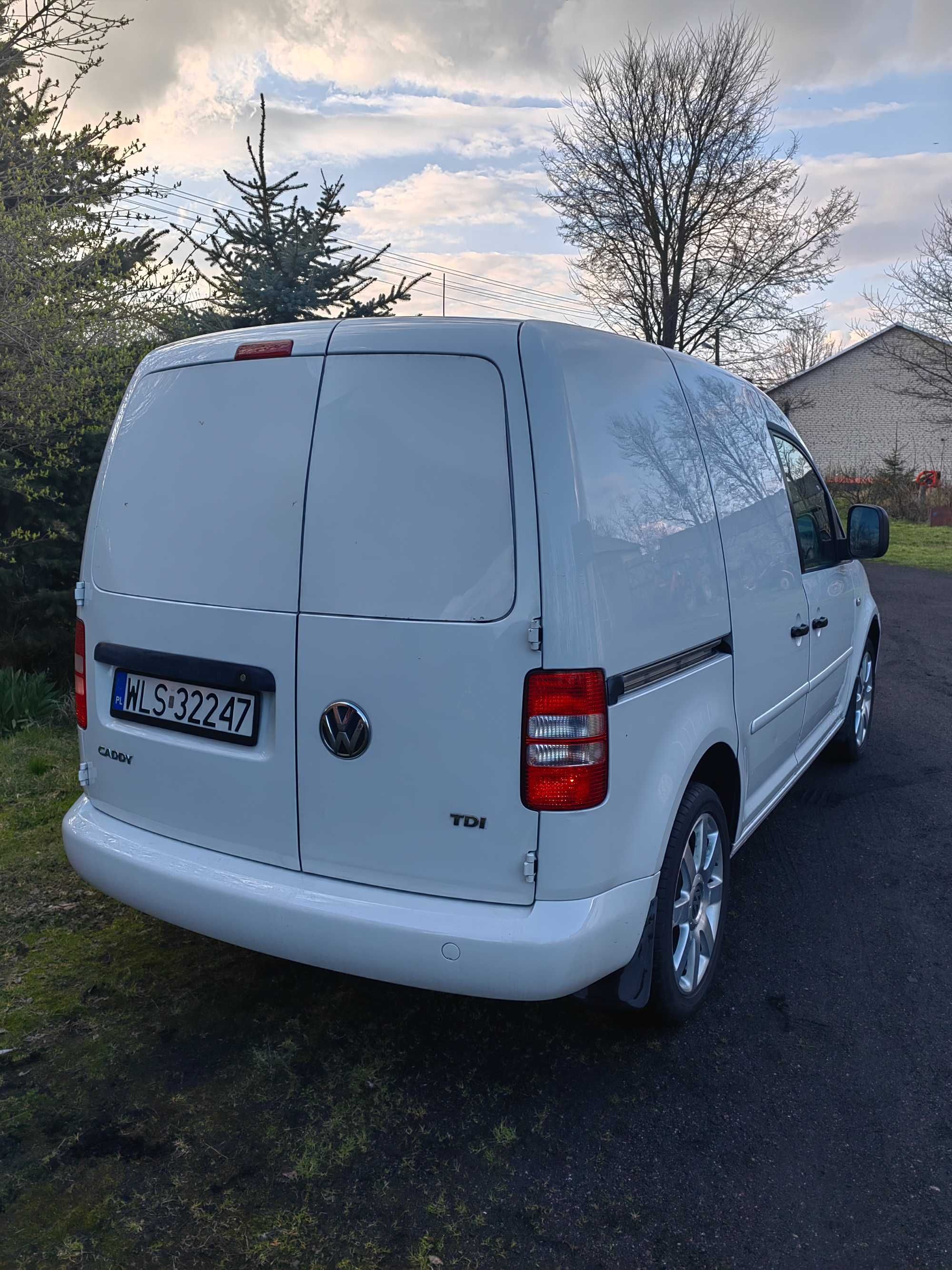 Volkswagen Caddy  1.6 TDI  salon Polska