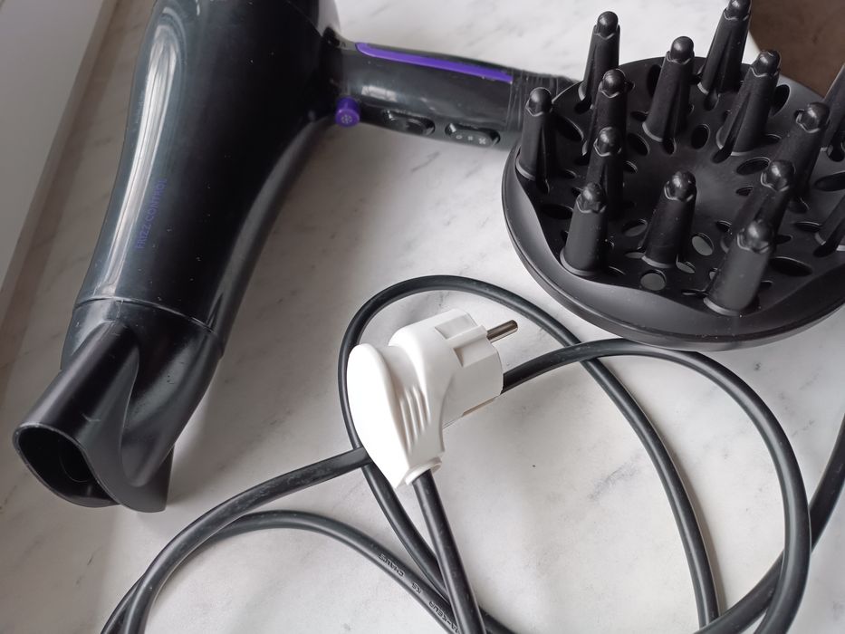 Професійний фен для волосся Nicky Clarke Frizz Control