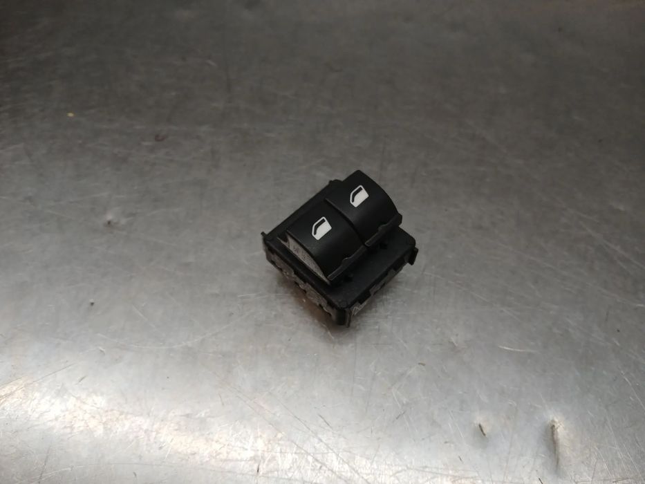 Comando / botão / interruptor vidros frente esquerdo CITROËN C4 Cactus