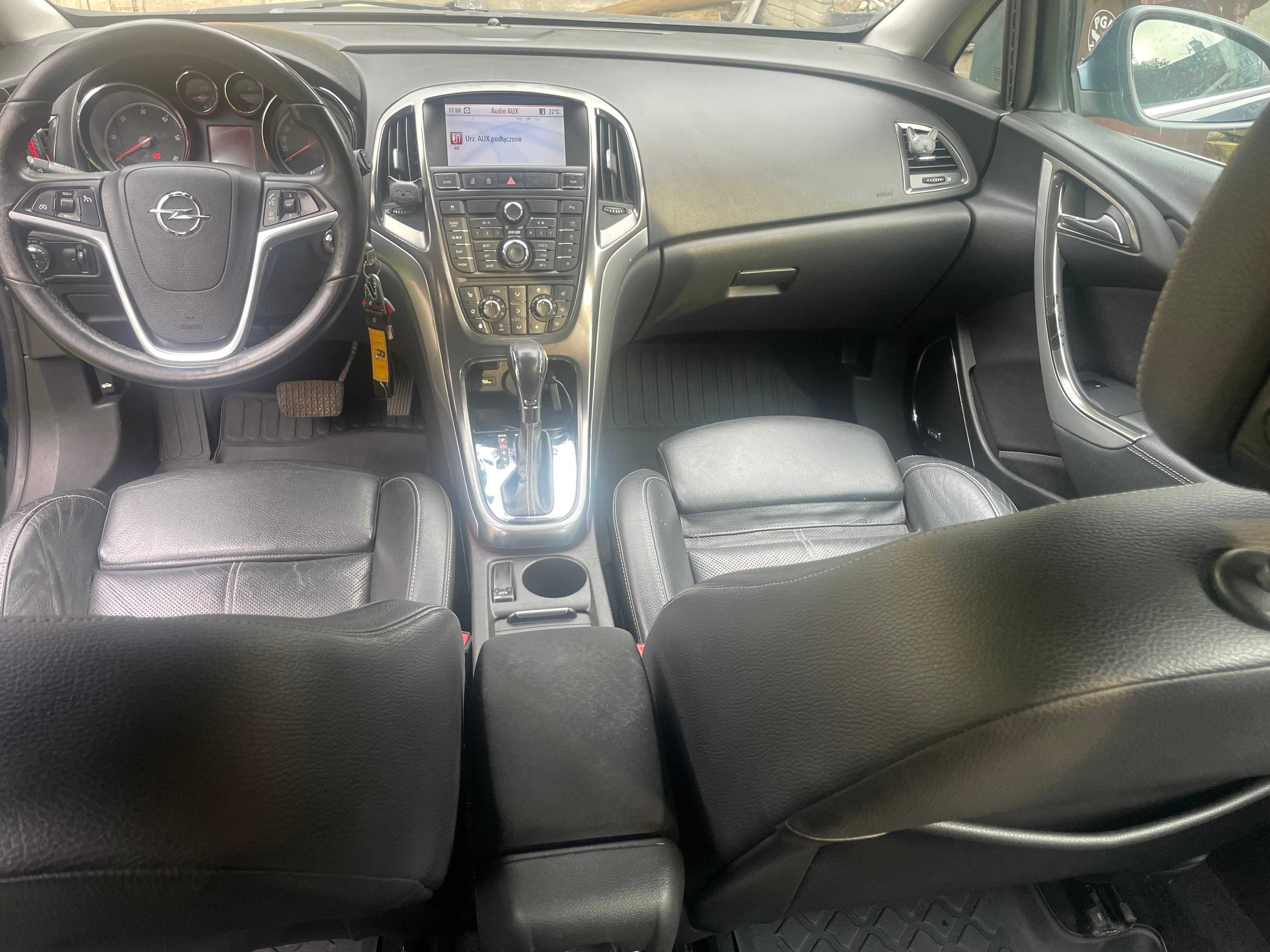 Opela Astra J 2009 Automat, skóra, tryb sport