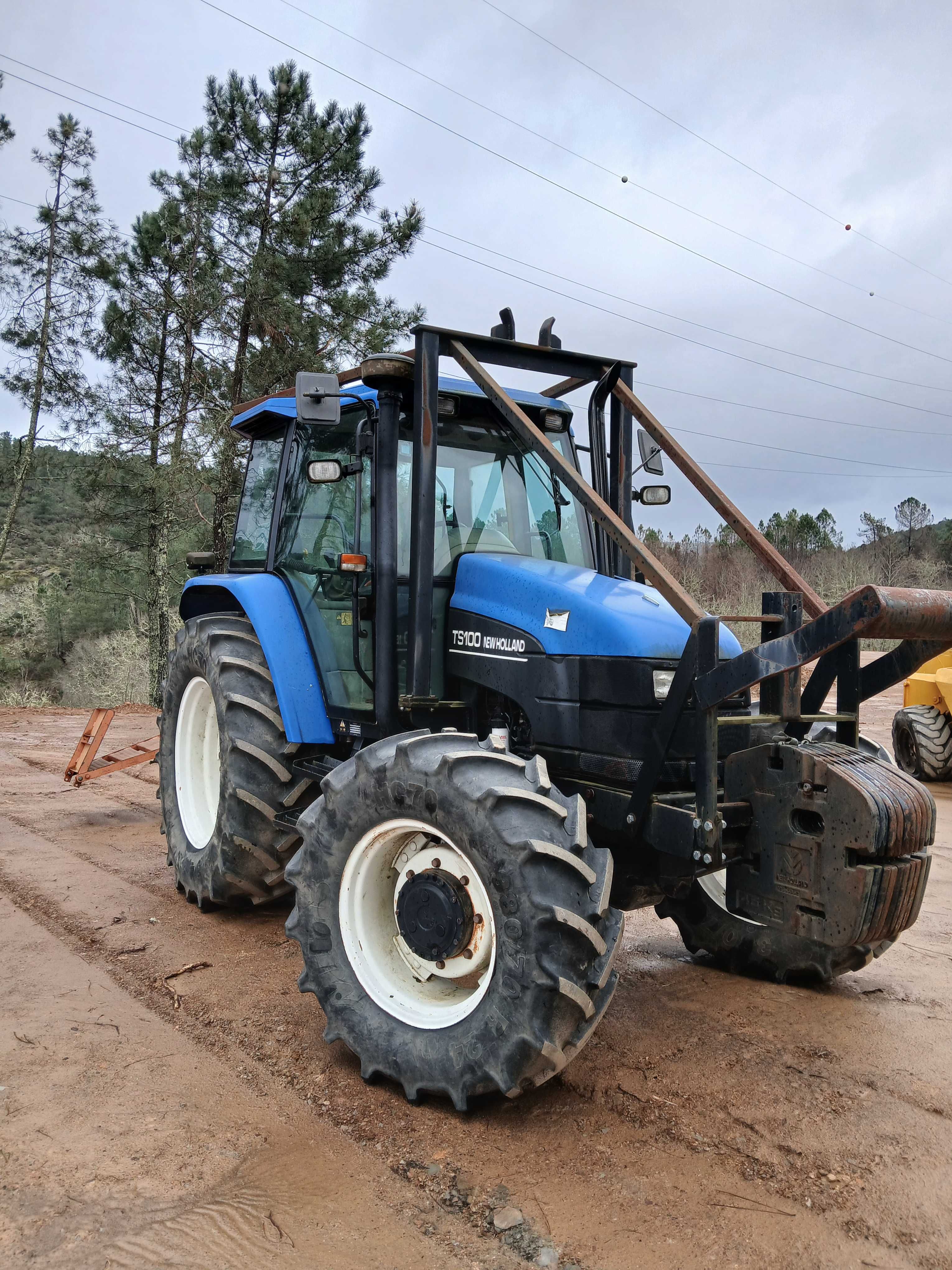 Trator Newholland ts100