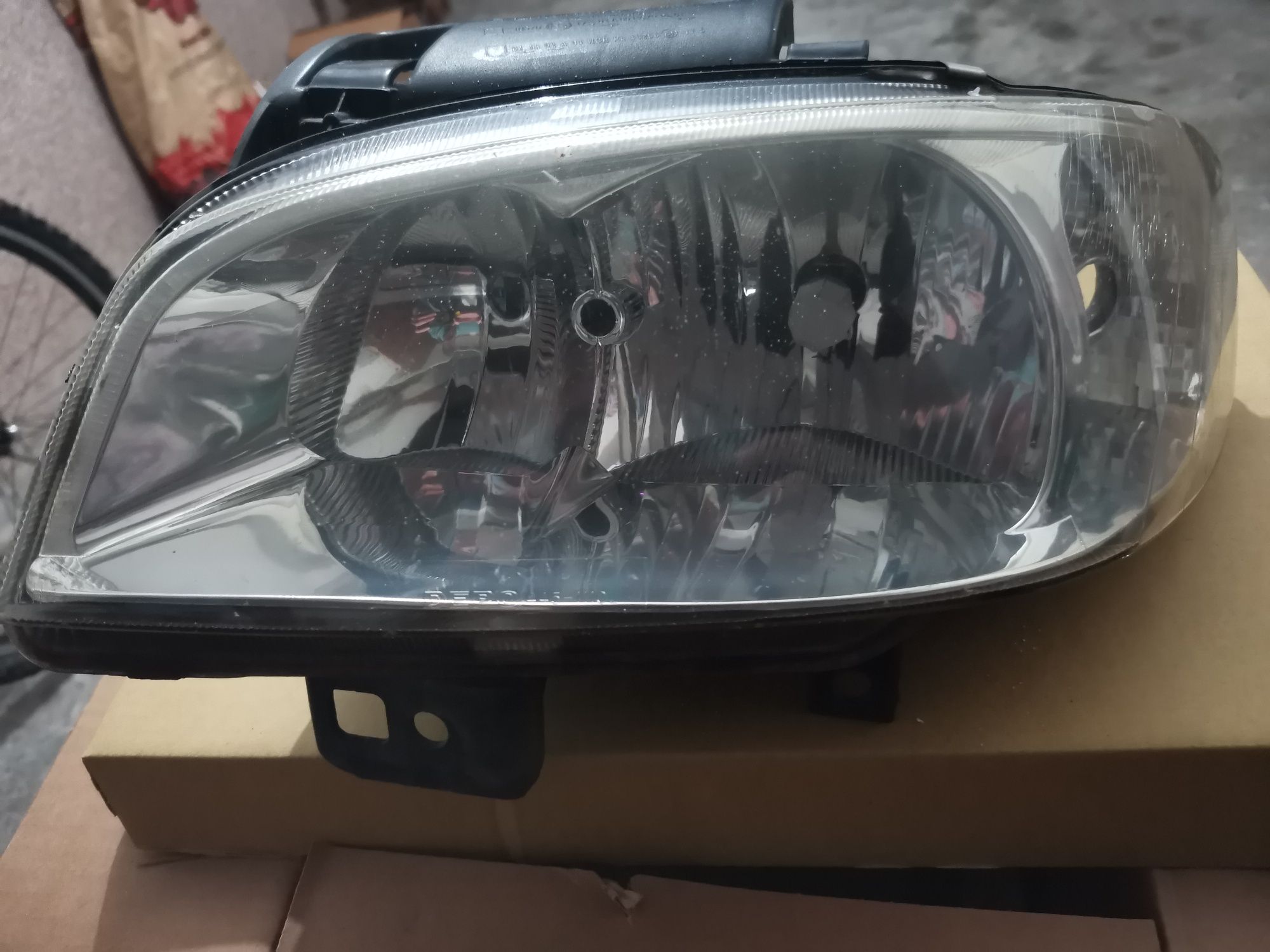 Ótica esquerda h7/h1 e airbag seat ibiza 6k2
