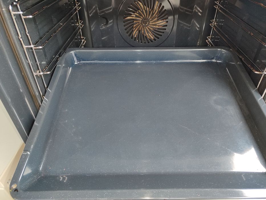 Духовка AEG з Німеччини