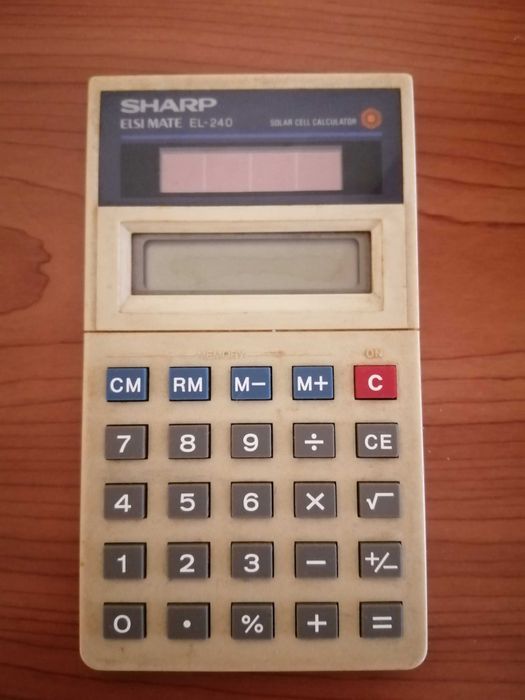 Máquina de calcular SHARP anos 80
