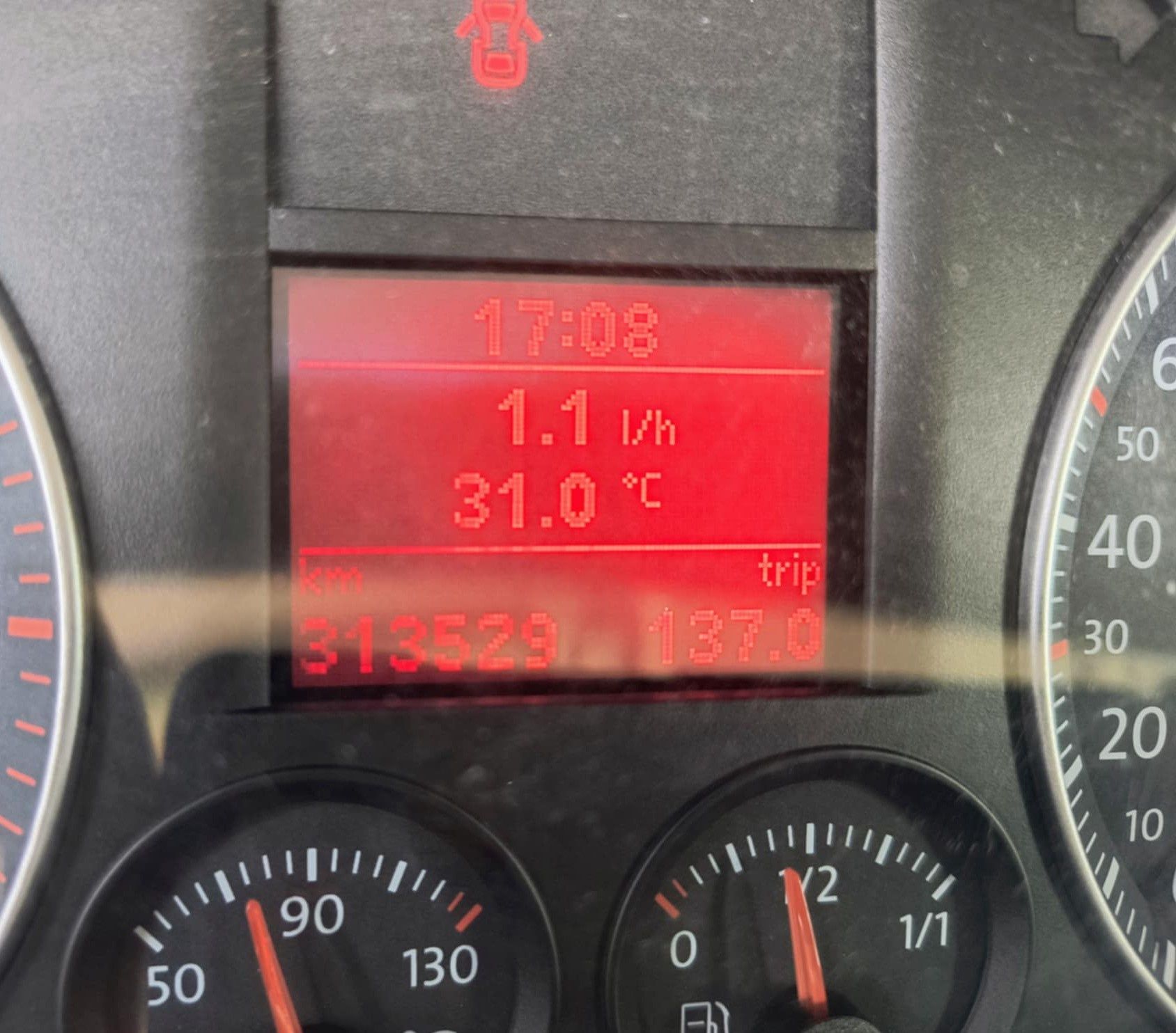 VW Touran 1.9 hak 7 osób